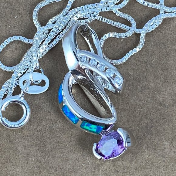 Beautiful 1/2 Carat 6x4MM Oval Cut Faceted Amethyst & Australian Opal Pendant - Picture 4 of 5